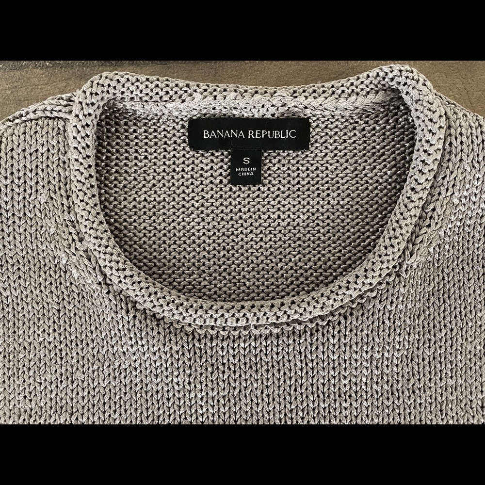 ✨Soft & shiny sweater :: Banana Republic